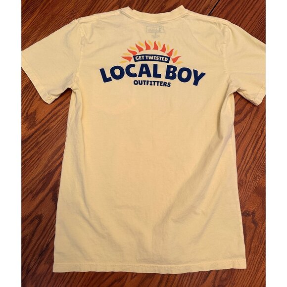 Local Boy Outfitters Yellow Twisted Tea Inspired Tshirt mens size S - Picture 1 of 7